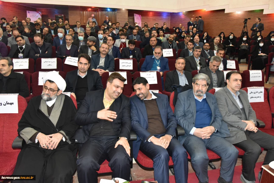 دکتر احمد نادری در جمع 181 رئیس دانشکده و آموزشکده فنی و حرفه‌ای سراسر کشور:
اکنون استراتژی کشور بر تربیت نیروی مهارتی است. 2