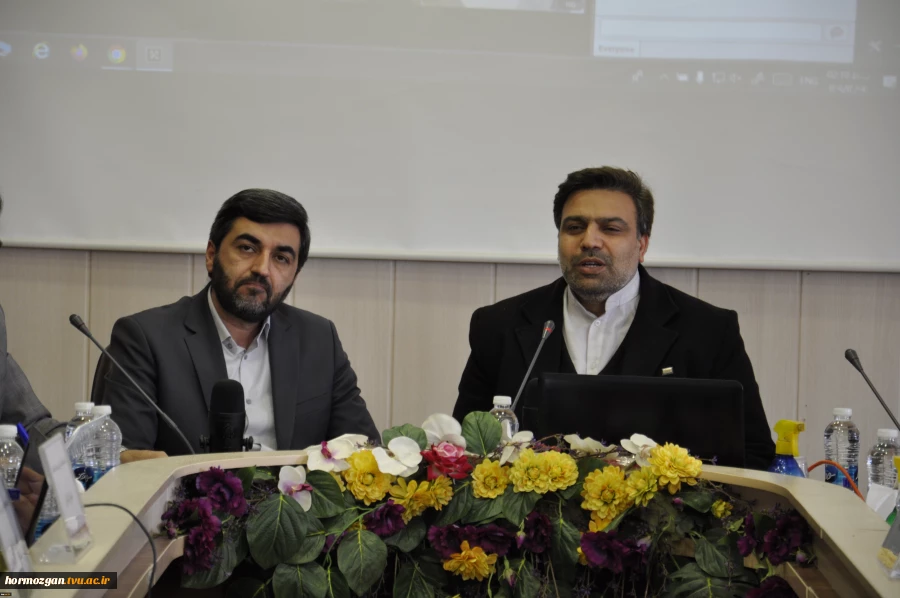 دکتر خسرویان در مراسم اختتامیه دومین کارگروه تخصصی مرکز نظارت، ارزیابی و تضمین کیفیت:
مرکز نظارت، ارزیابی و تضمین کیفیت، چشم بینای دانشگاه فنی و حرفه‌ای است 2