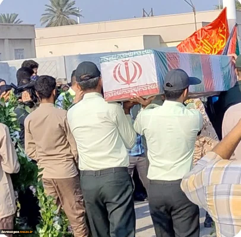 ورود پیکر مطهر شهید گمنام به بندرعباس