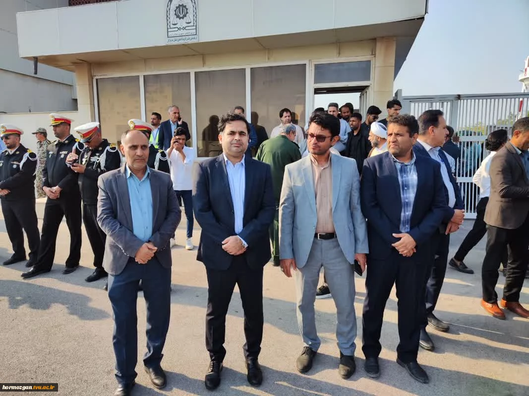 ورود پیکر مطهر شهید گمنام به بندرعباس