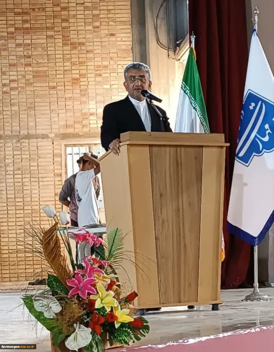 برگزاری جشن روز دانشجو با حضور شهردار محترم بندرعباس و ریاست محترم دانشگاه ملی مهارت استان،به صورت متمرکز و با حضور دانشجویان مراکز پسران و دختران بندرعباس در سالن آمفی تئاتر واحد استانی 5
