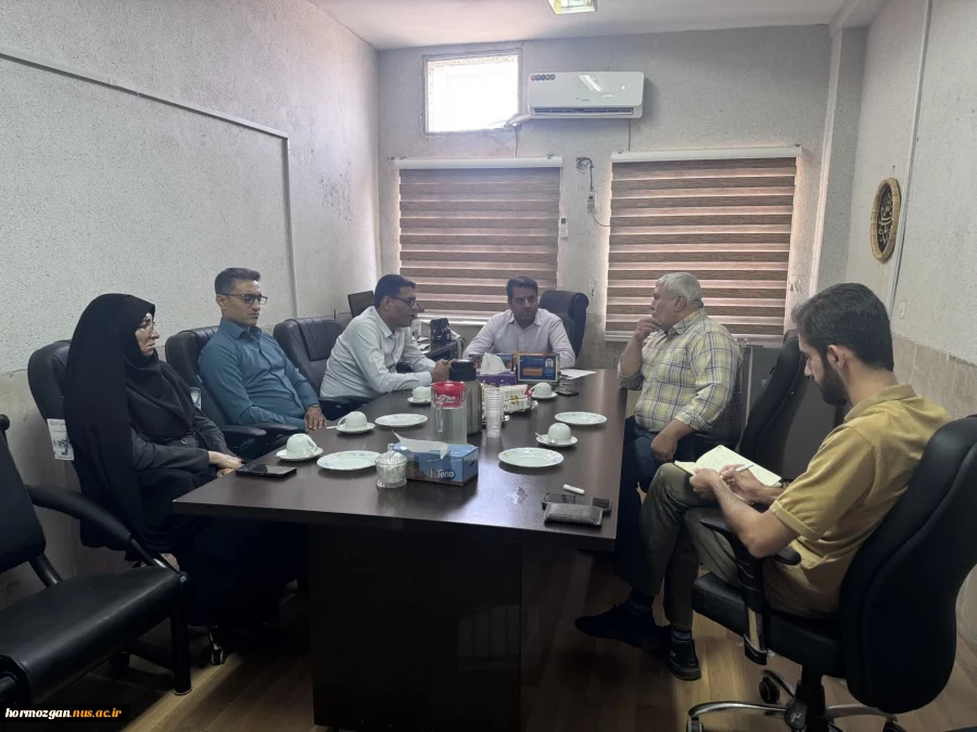 برگزاری نشستی مشترک با حضور 
دکتر حیدری (عضو هیأت علمی دانشگاه اصفهان و نماینده شهرک های علمی و تحقیقاتی اصفهان در صنایع مکران) و مهندس وطن دوست (نماینده شرکت‌های دانش‌بنیان حوزه صنایع دریا‌محور) و
مهندس محمد عباس‌زاده (نماینده پارک علم و فناوری استان ه