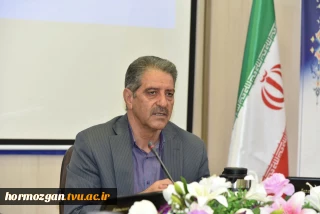 رئیس دانشگاه ملی مهارت در جمع رؤسای دانشکده‌ها و آموزشکده‌های سراسر کشور:
حیات دانشگاه و ارکان آن در گرو ضوابط، مقررات و قوانین است/ هیئت امنا مجلس قانون‌گذاری دانشگاه است/ سیاست دانشگاه تربیت نیروی توانمند اشتعال‌پذیر است/ معرفی دانشگاه به جامعه رسالتی اجتناب‌ناپذیر است